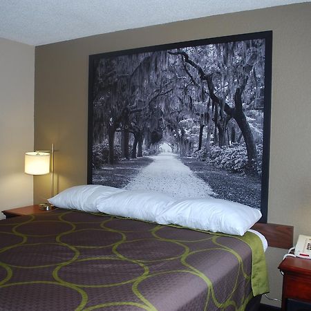Super 8 By Wyndham Warner Robins Motel Exterior foto