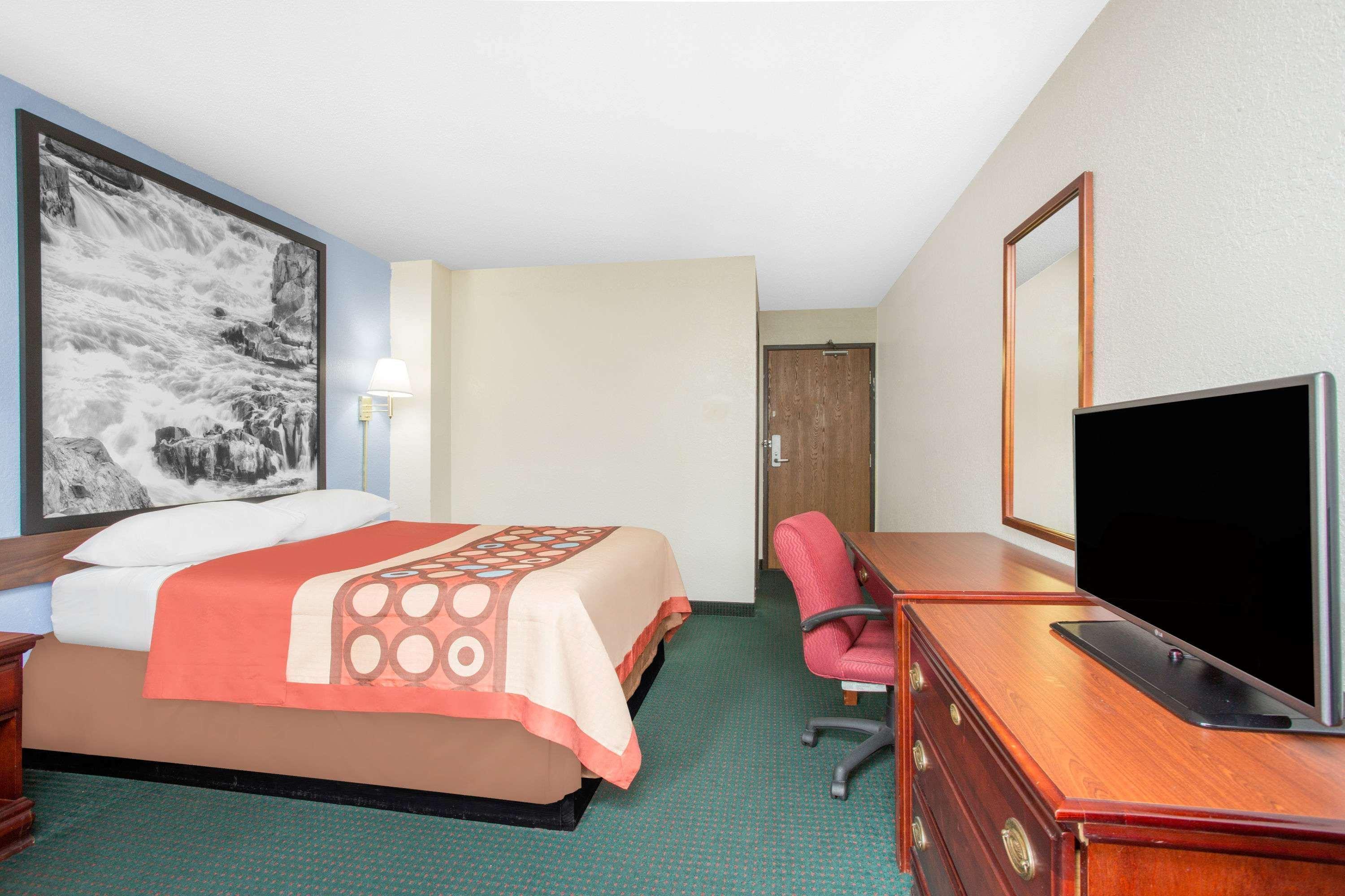 Super 8 By Wyndham Warner Robins Motel Exterior foto